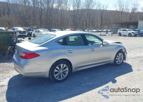2011 Infiniti M37X z USA, uszkodzony, nr VIN JN1BY1AR2BM372331